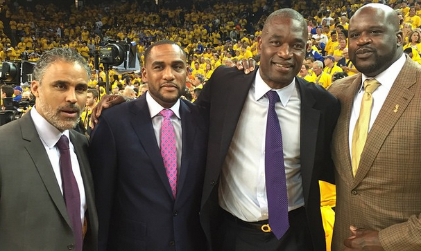 雷霆队形成 雷霆队形成