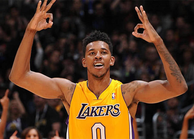 点冲击更具 点冲击更具